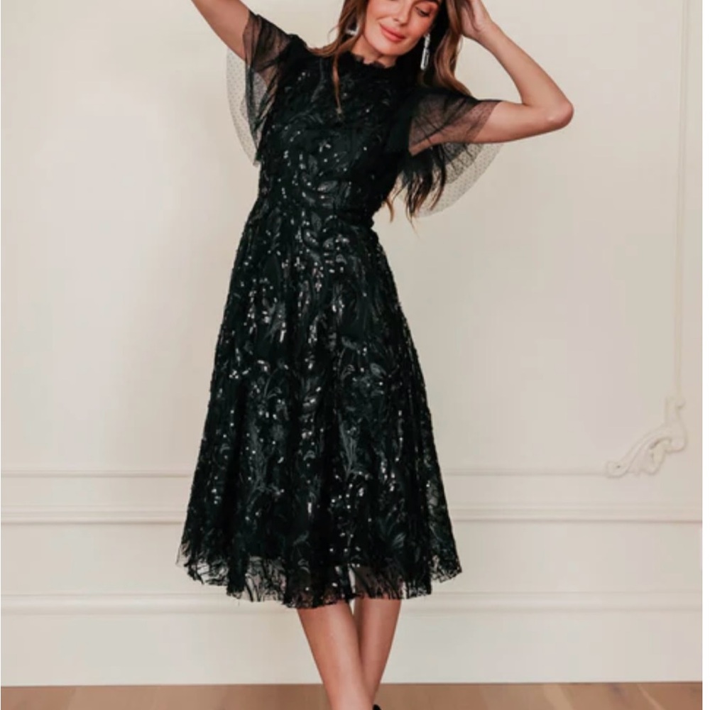 Elegant Black Lace Midi Dress